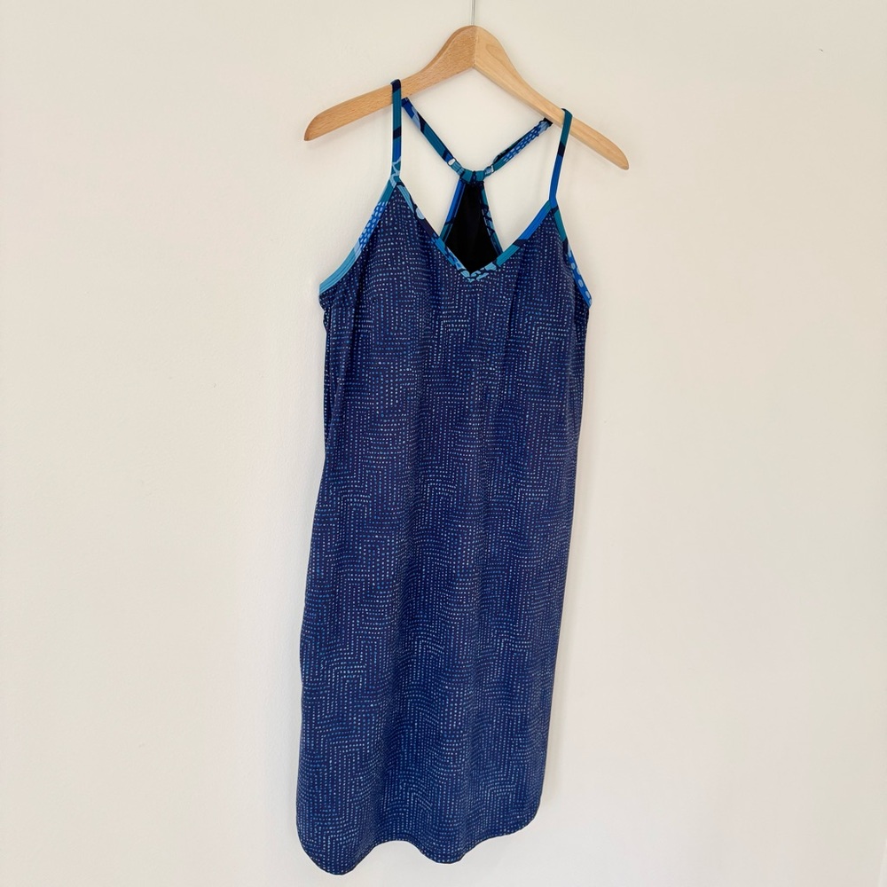 Title Nine “Next” Dress in Blue Abstract Pattern Side Pockets Racerback, Size L - Picture 3 of 10